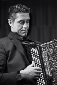 JY SERVE et son accordéon
